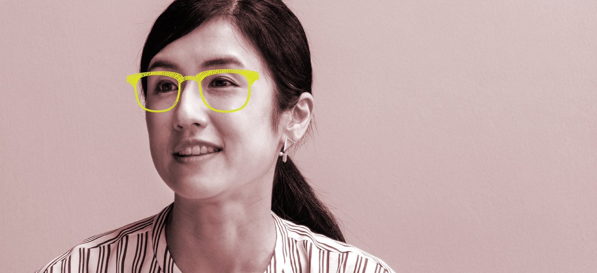 女性のメガネイメージ